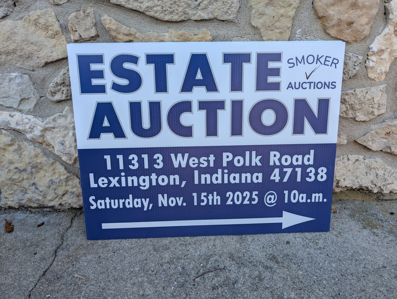 Estate auction directional sign